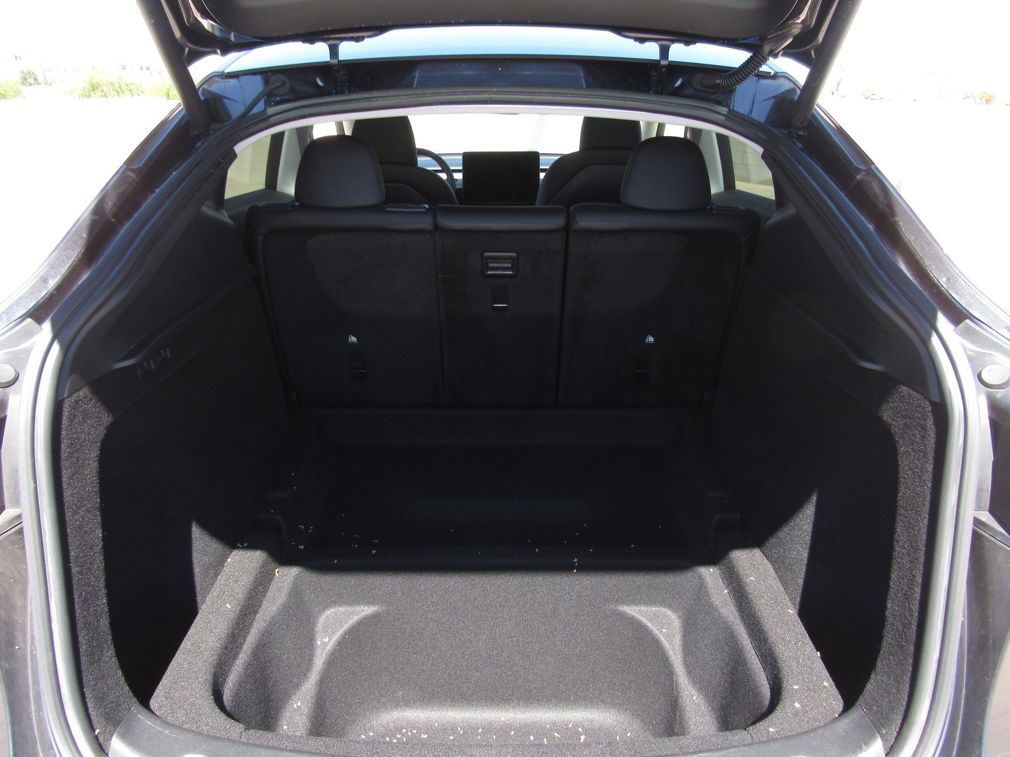 Used 2024 Tesla Model Y 2WD image 13