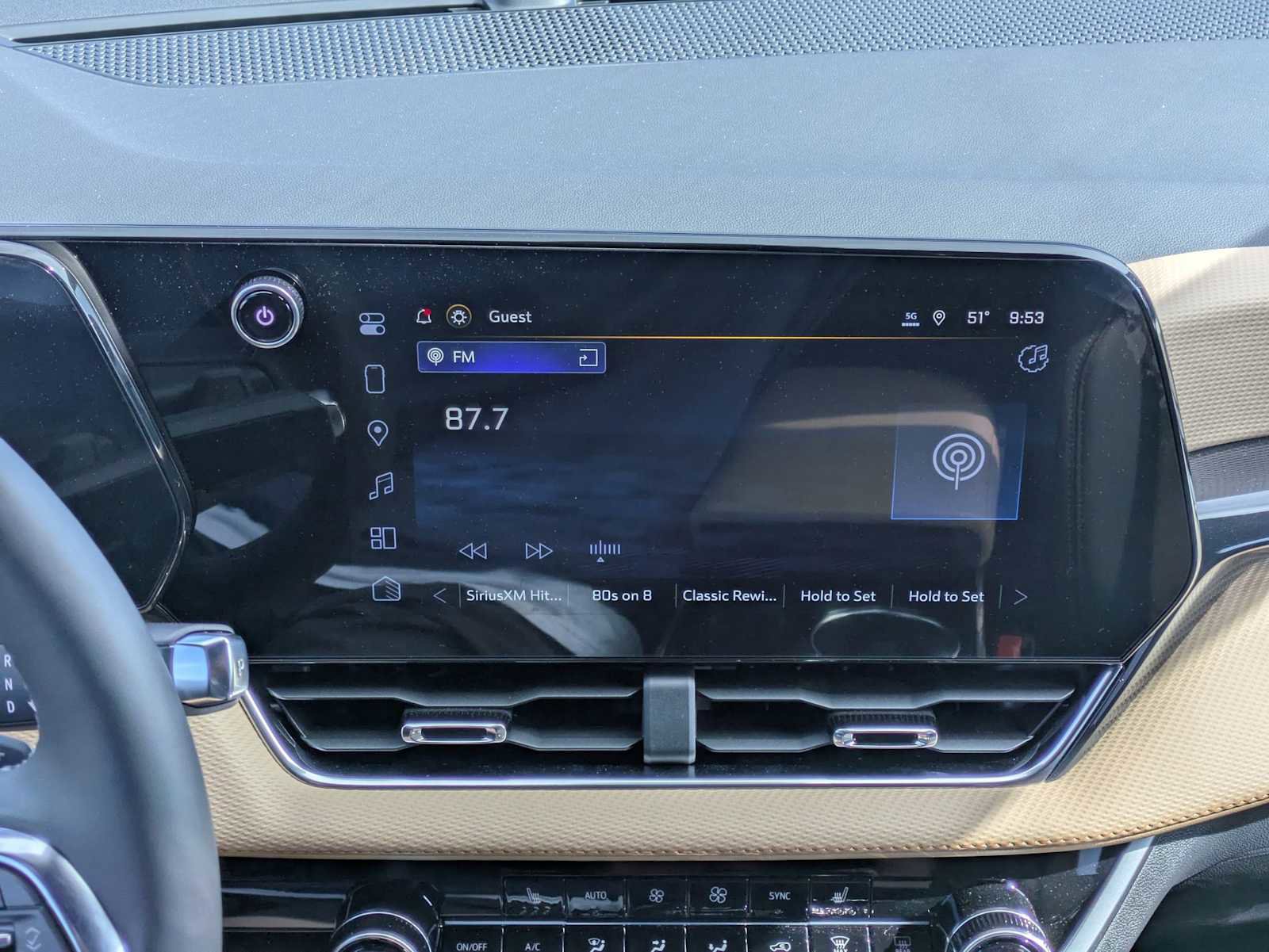 New 2026 Chevrolet Equinox ACTIV w/ Safety and Technology Package AWD/4WD image 29