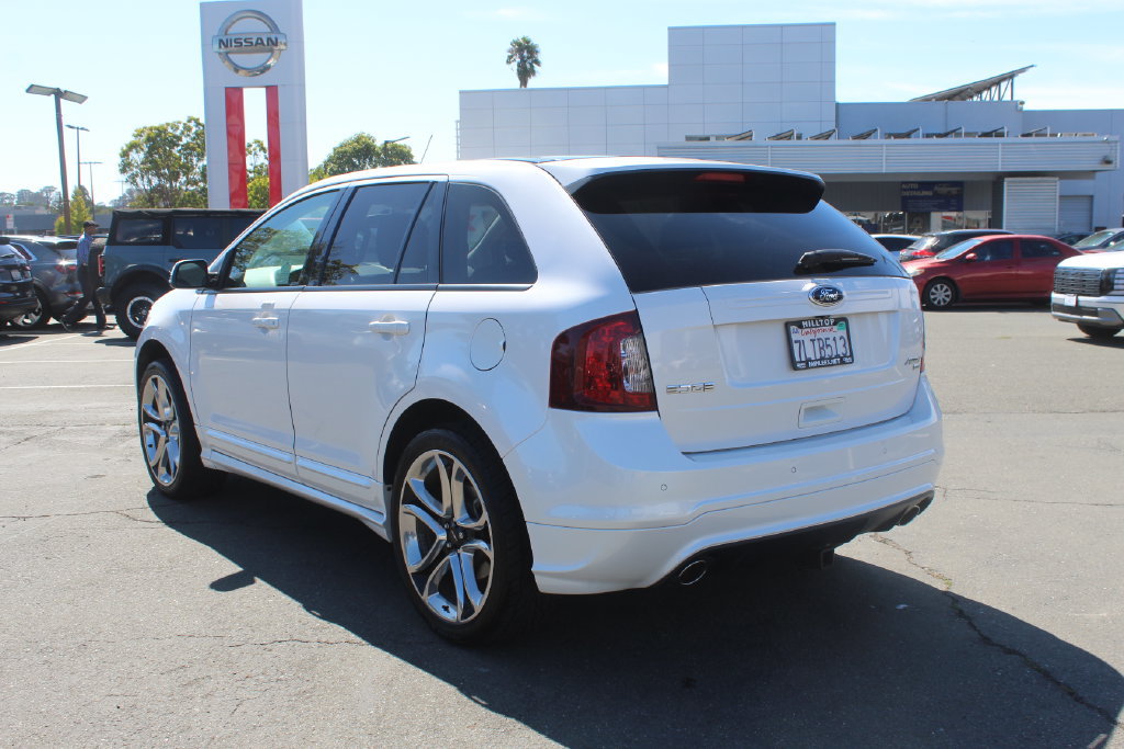 Used 2014 Ford Edge Sport w/ Driver Entry Package AWD/4WD image 9