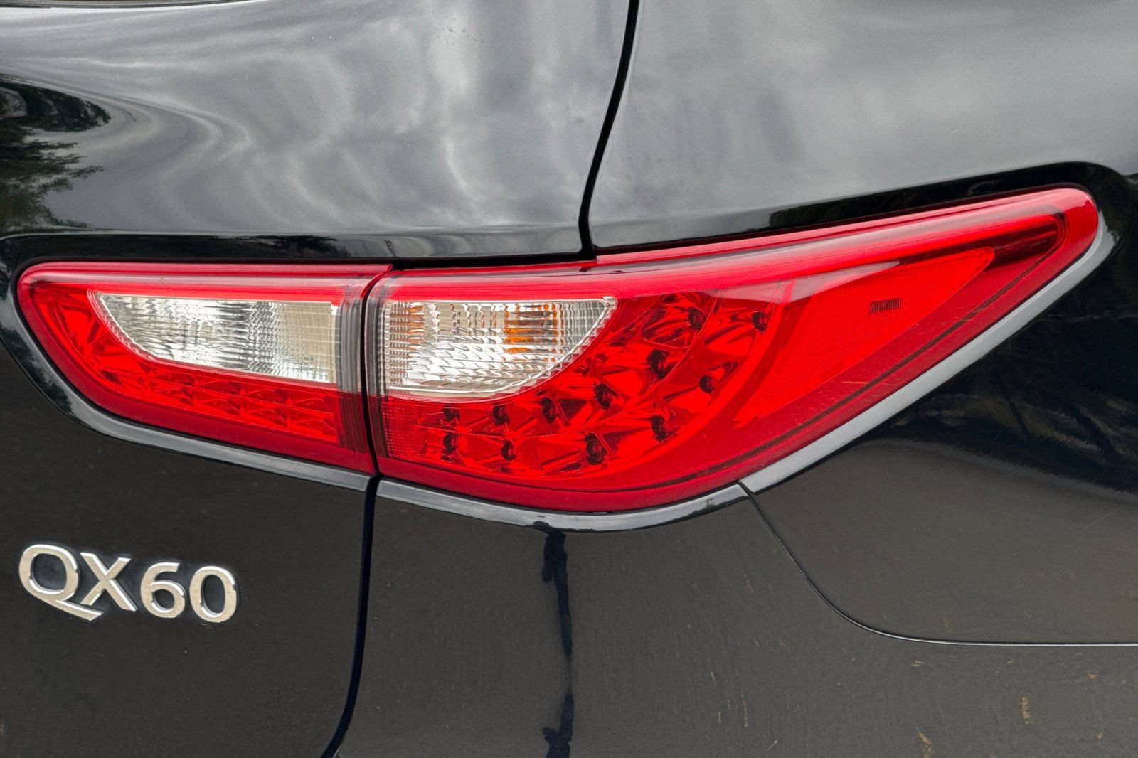 Used 2015 INFINITI QX60 Luxe w/ Premium Plus Package AWD/4WD image 52