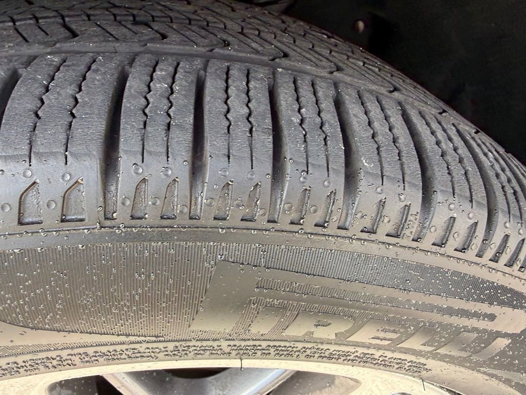 Used 2021 Jeep Grand Cherokee Laredo RWD image 22