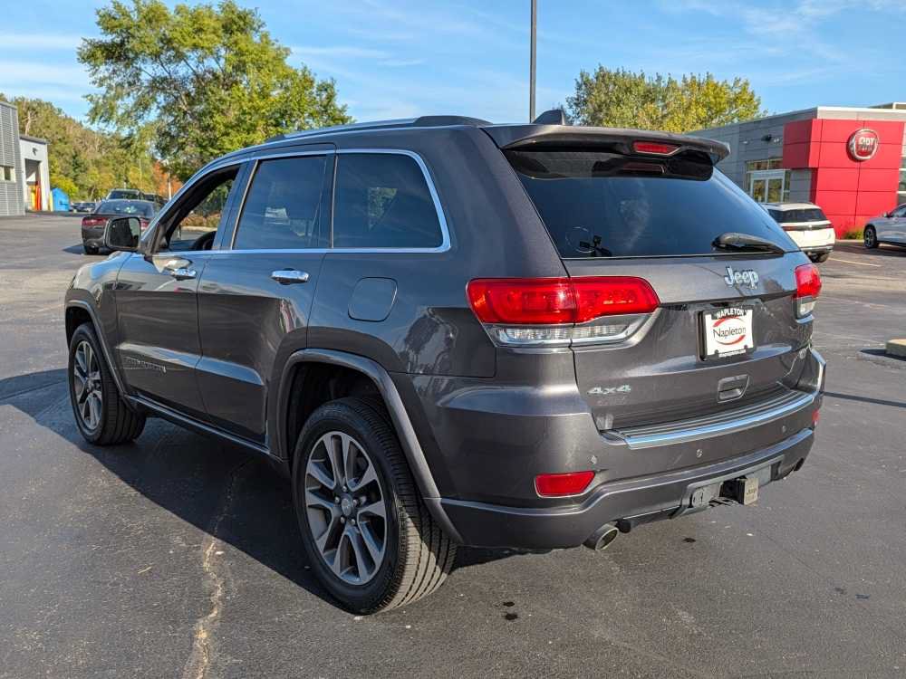 Used 2017 Jeep Grand Cherokee Overland AWD/4WD image 5