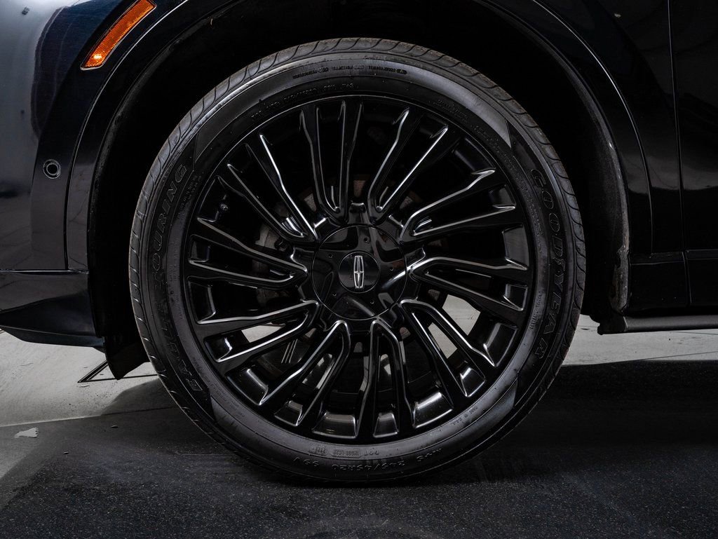 Used 2022 Lincoln Corsair Reserve w/ Equipment Group 201A AWD/4WD image 13