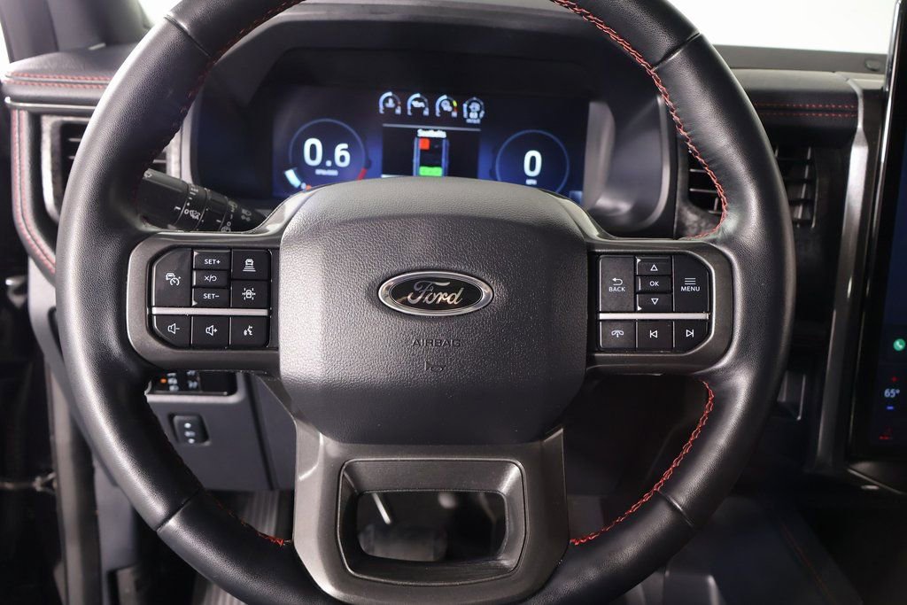 Used 2024 Ford Expedition Limited image 3