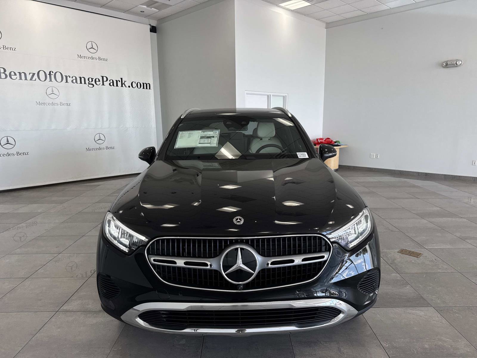 New 2026 Mercedes-Benz GLC 300 4MATIC image 2