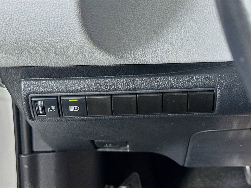 Used 2021 Toyota Corolla SE FWD image 20