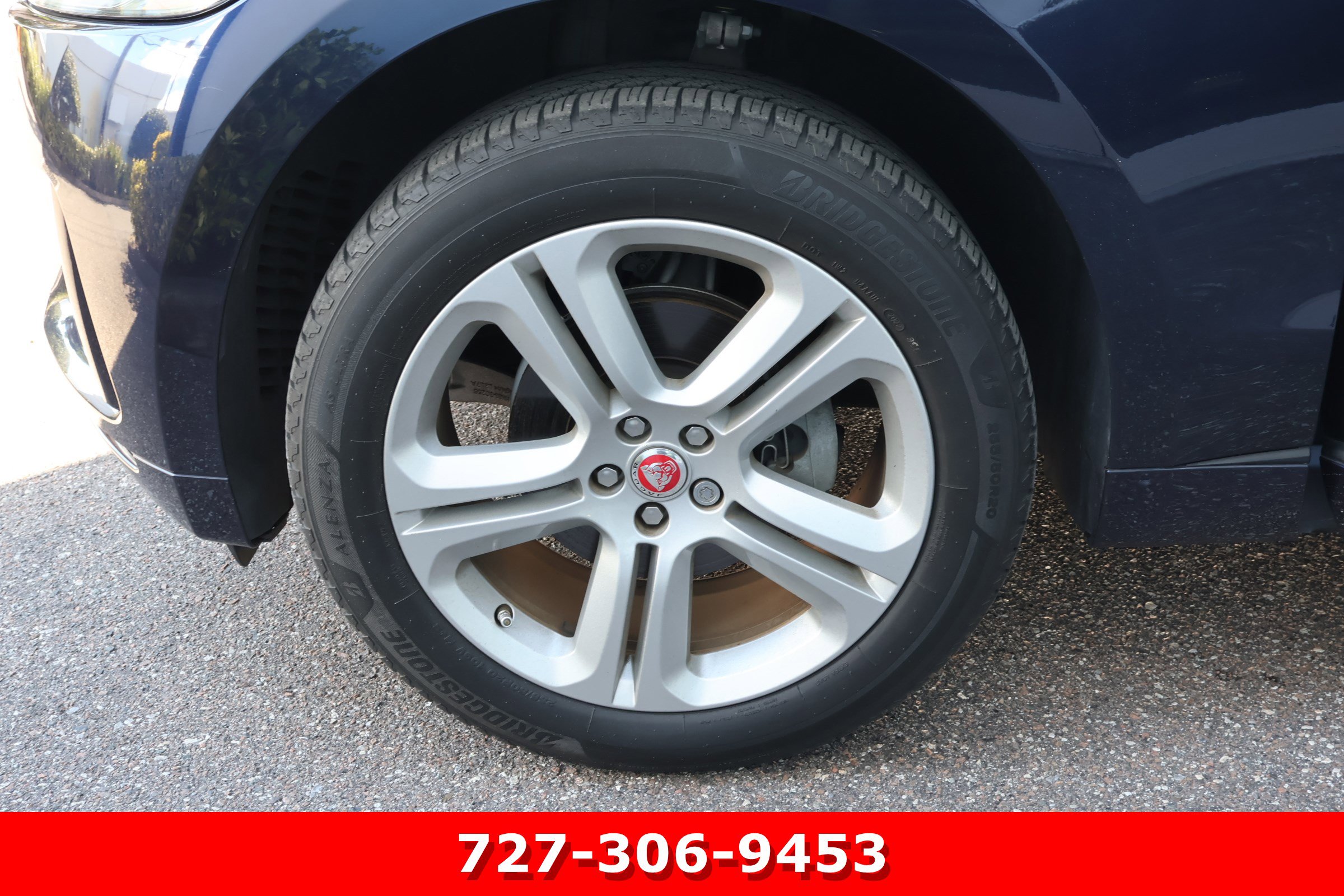 Used 2018 Jaguar F-PACE R-Sport image 13