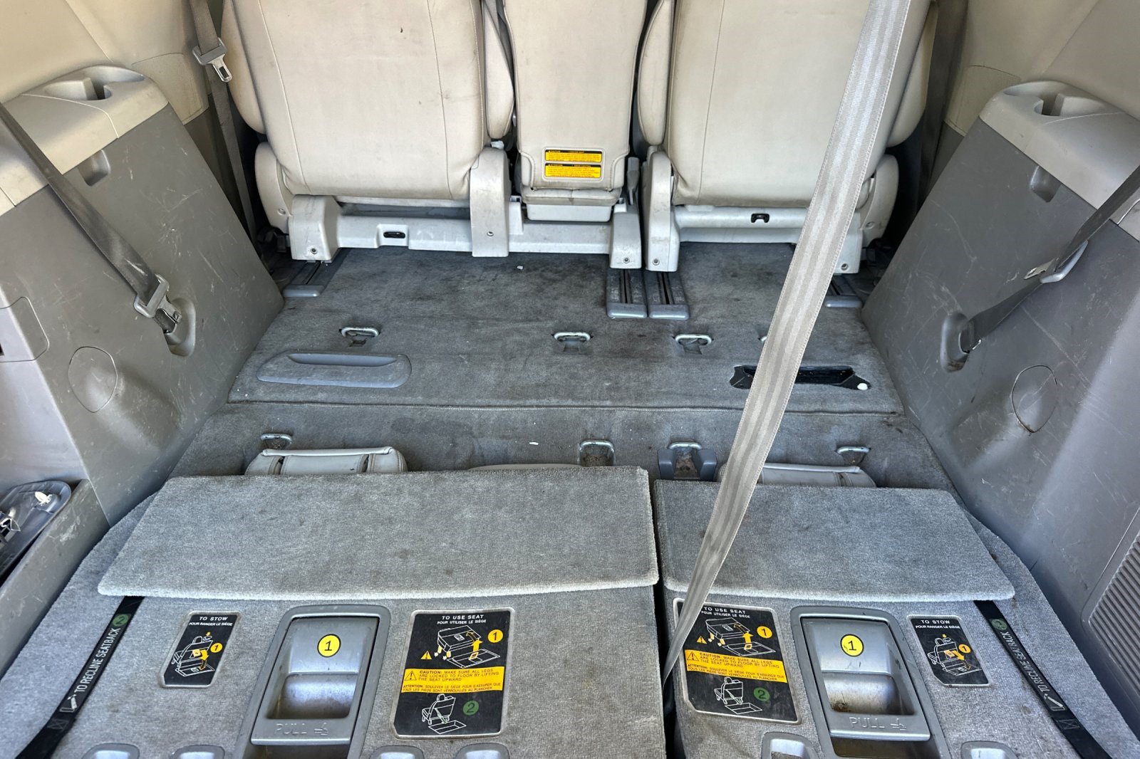 Used 2014 Toyota Sienna XLE FWD image 26