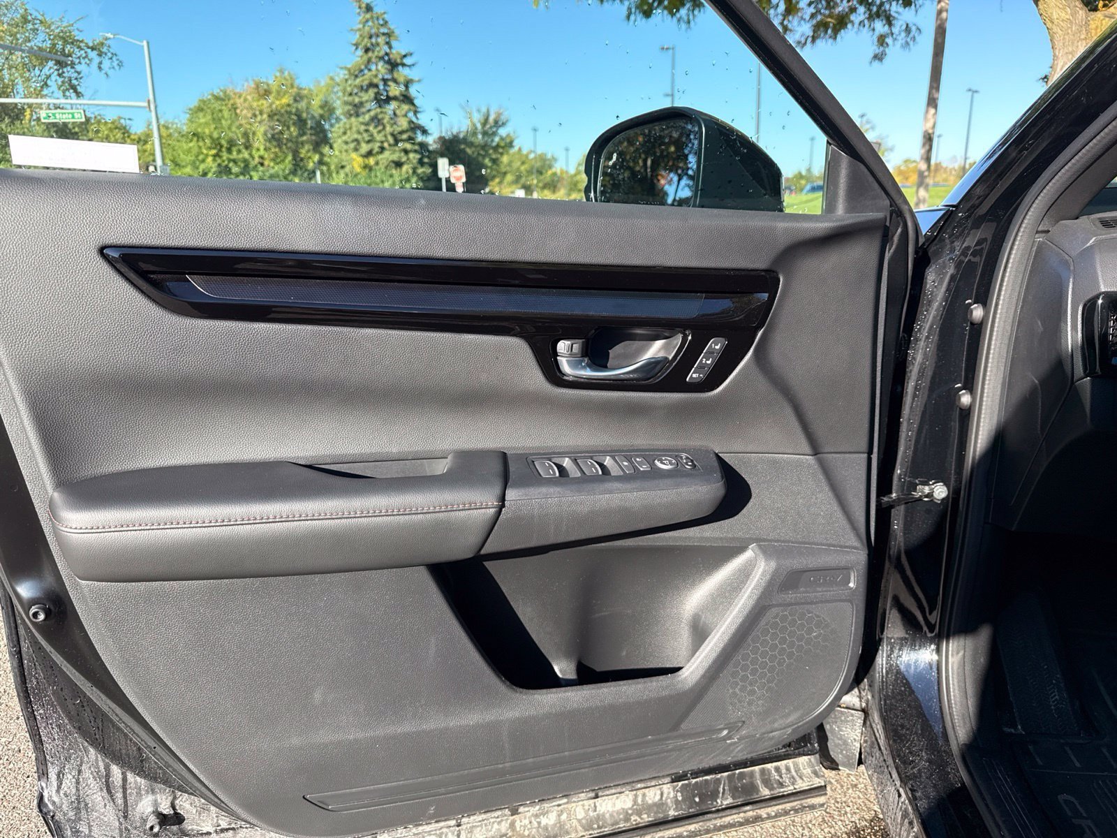 Certified 2025 Honda CR-V Sport Touring image 21