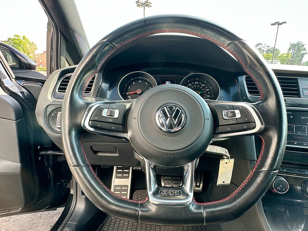 Used 2017 Volkswagen GTI S image 18