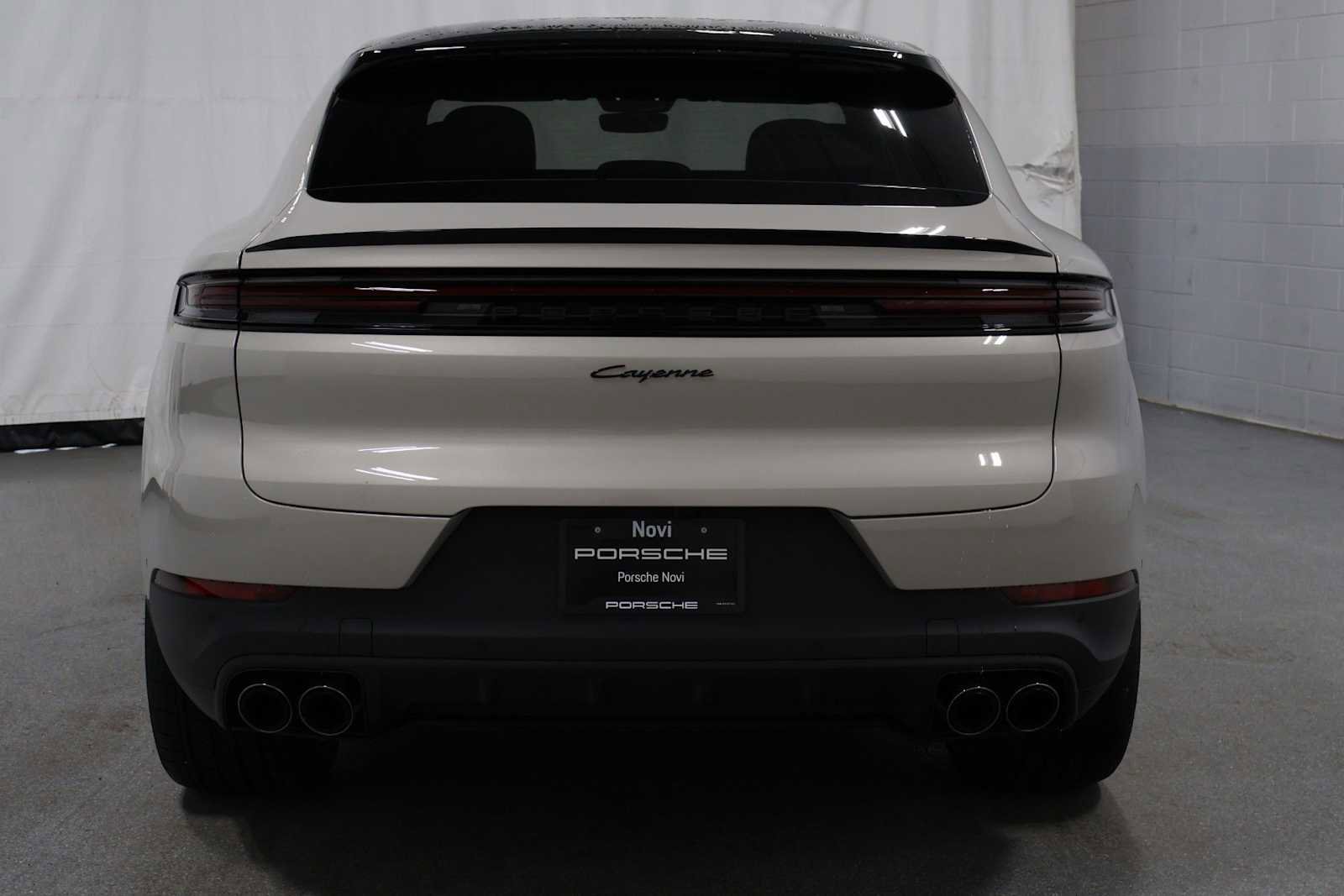 New 2026 Porsche Cayenne Coupe AWD/4WD image 7