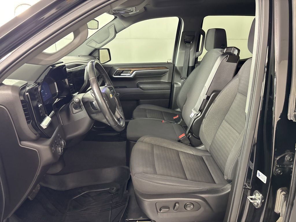 Used 2022 Chevrolet Silverado 1500 LT w/ LPO, Chrome Package image 31