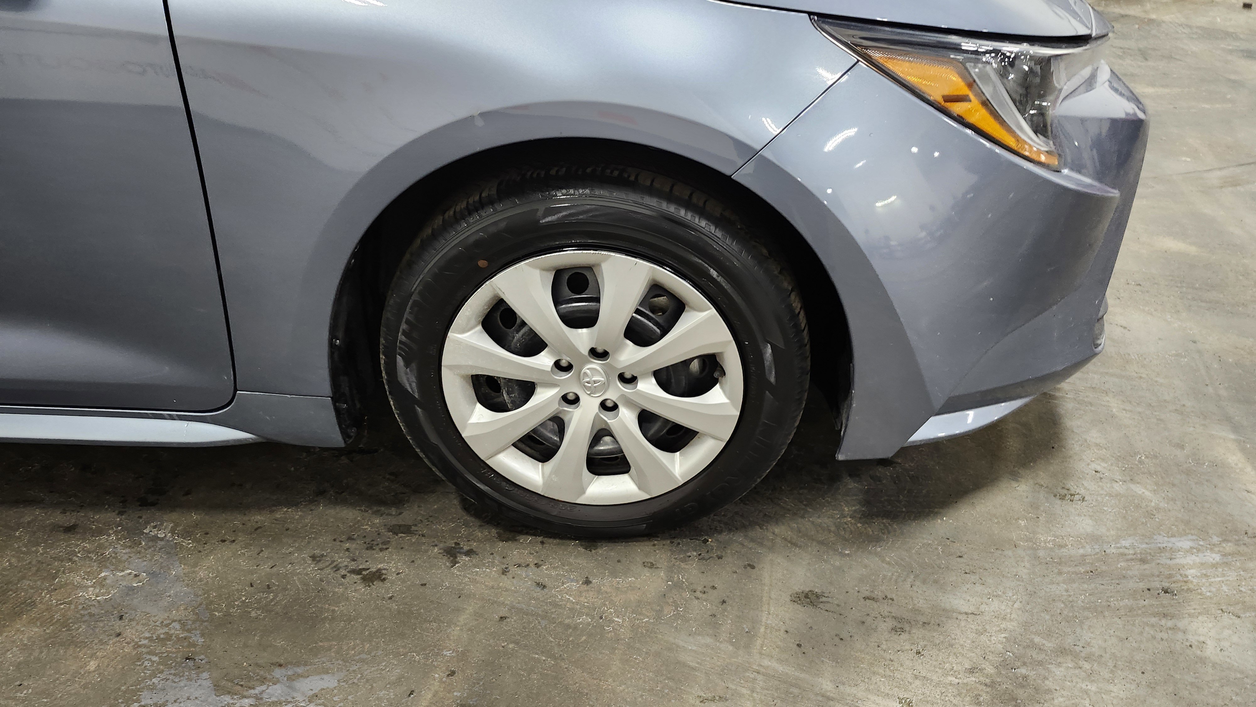 Used 2024 Toyota Corolla LE image 8