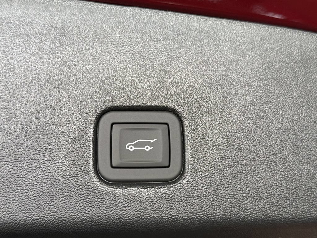 New 2026 Cadillac Optiq Luxury 1 AWD/4WD image 6