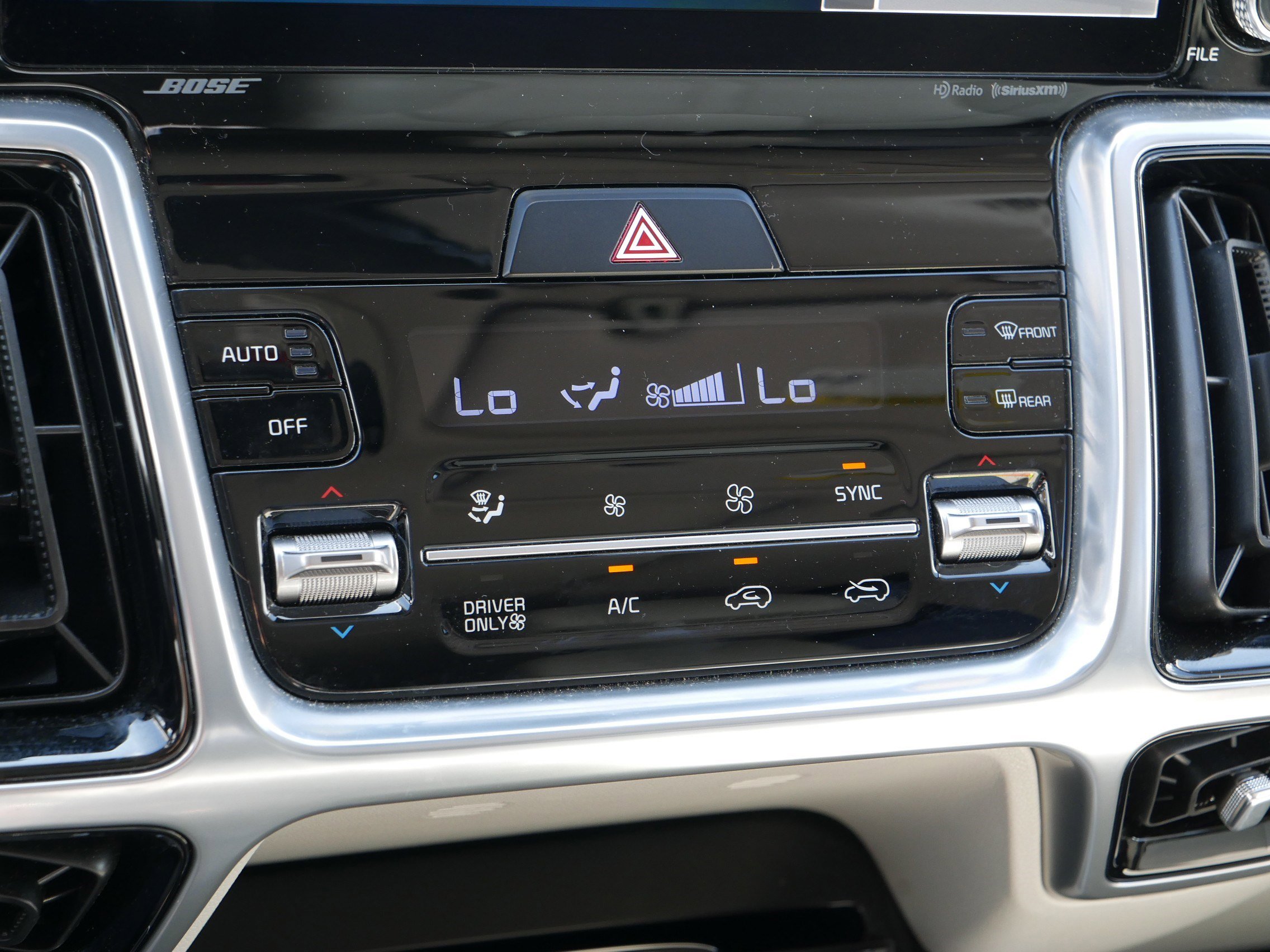 Certified 2024 Kia Sorento SX Prestige image 23