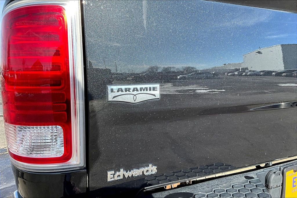 Used 2016 RAM 1500 Laramie w/ Convenience Group AWD/4WD image 25