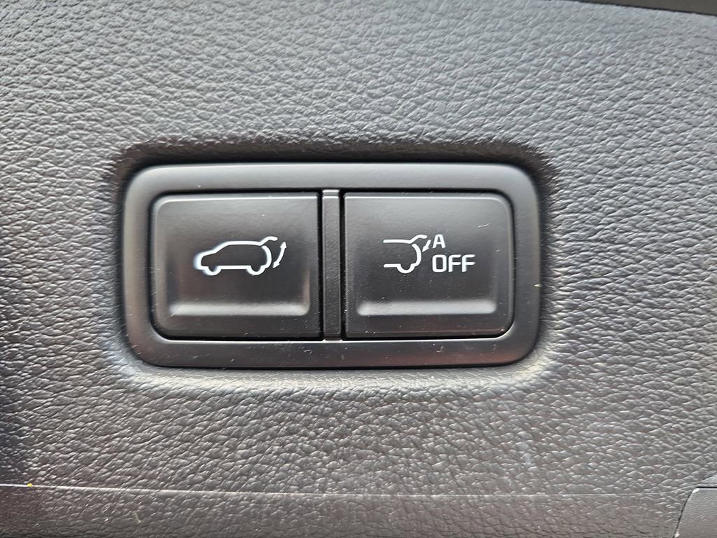 Used 2024 Kia Telluride EX w/ EX Captain's Chair Package image 14