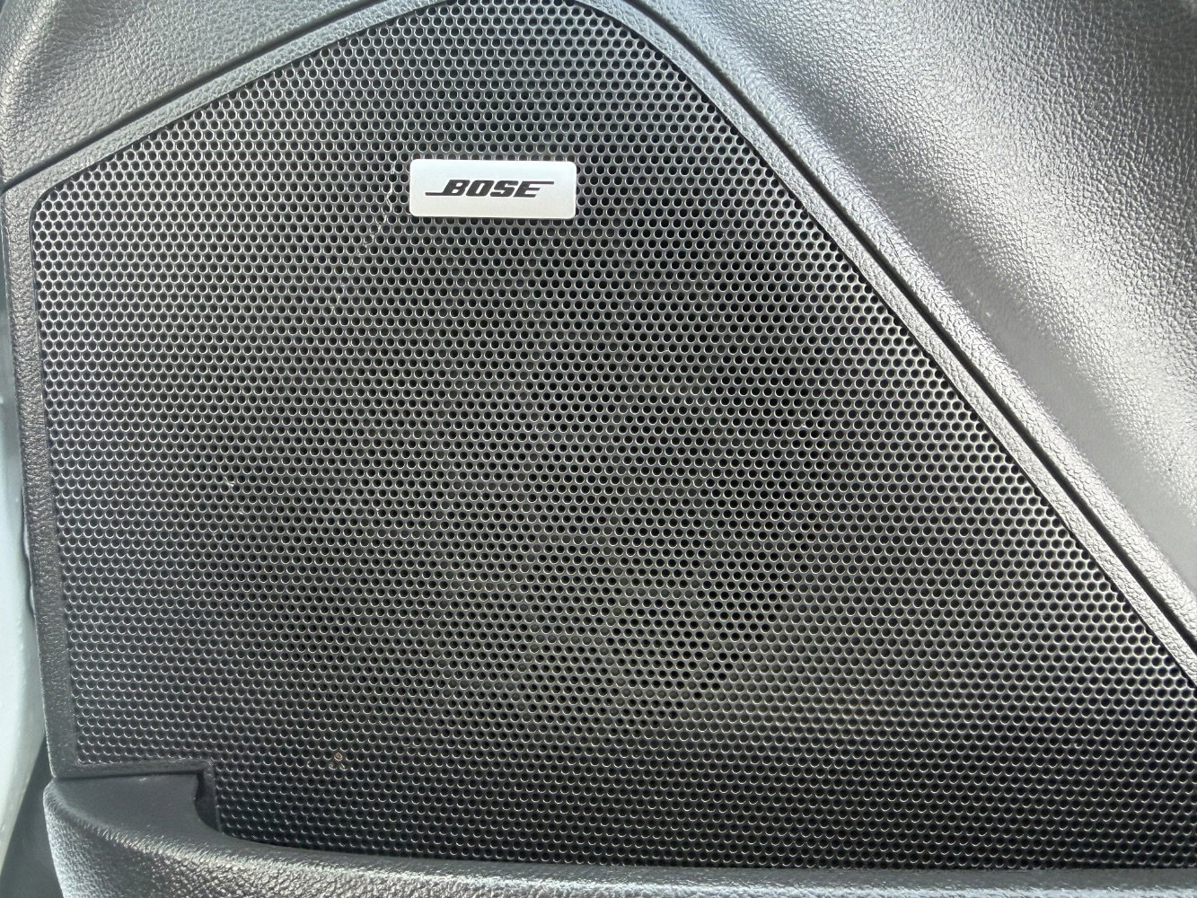 Used 2015 Buick Encore Premium image 15