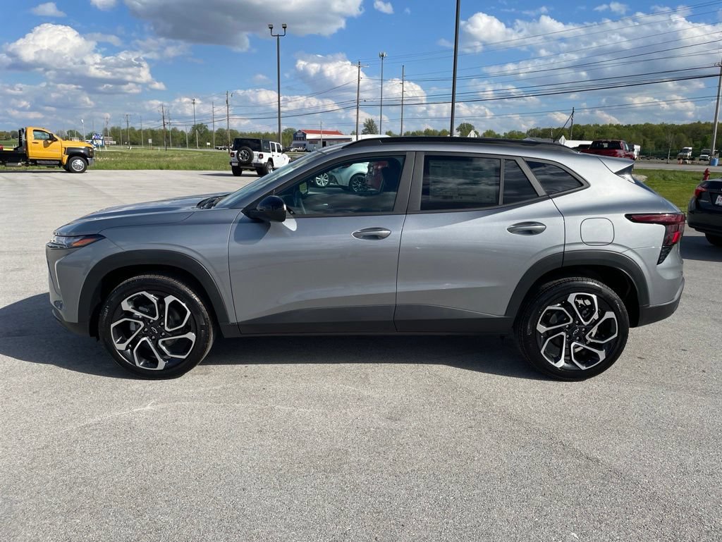 New 2026 Chevrolet Trax RS w/ Driver Confidence Package FWD image 4