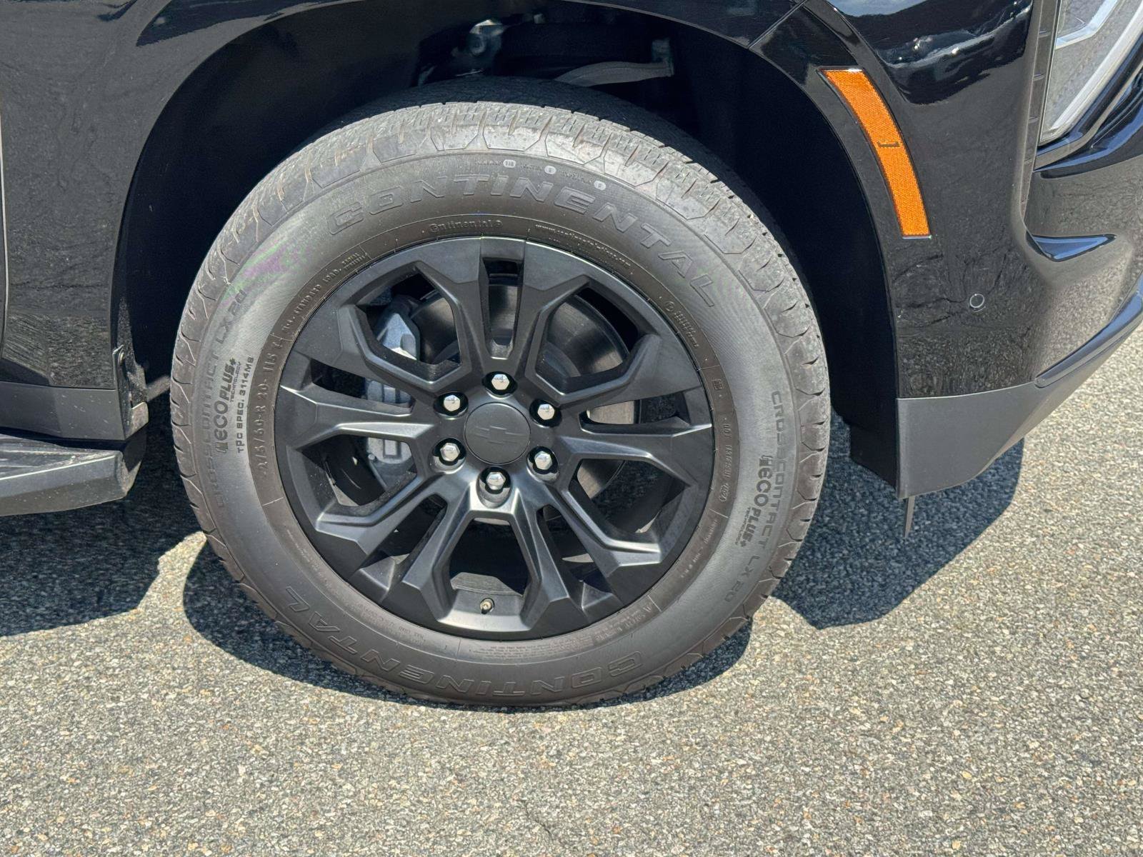 Used 2025 Chevrolet Tahoe LS AWD/4WD image 7