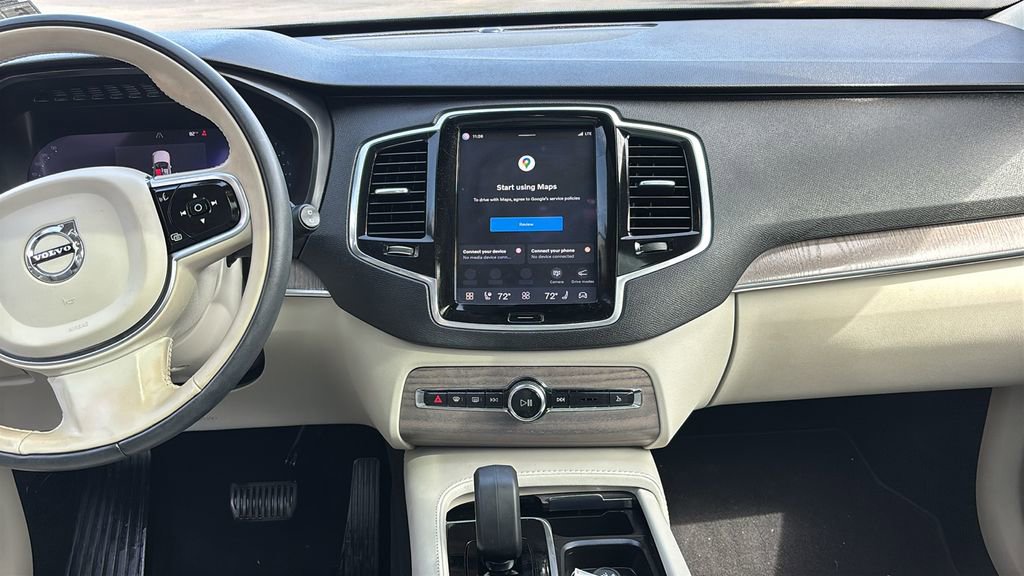 Used 2023 Volvo XC90 B6 Plus w/ Protection Package image 6