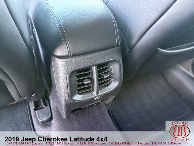 Used 2019 Jeep Cherokee Latitude Plus AWD/4WD image 12