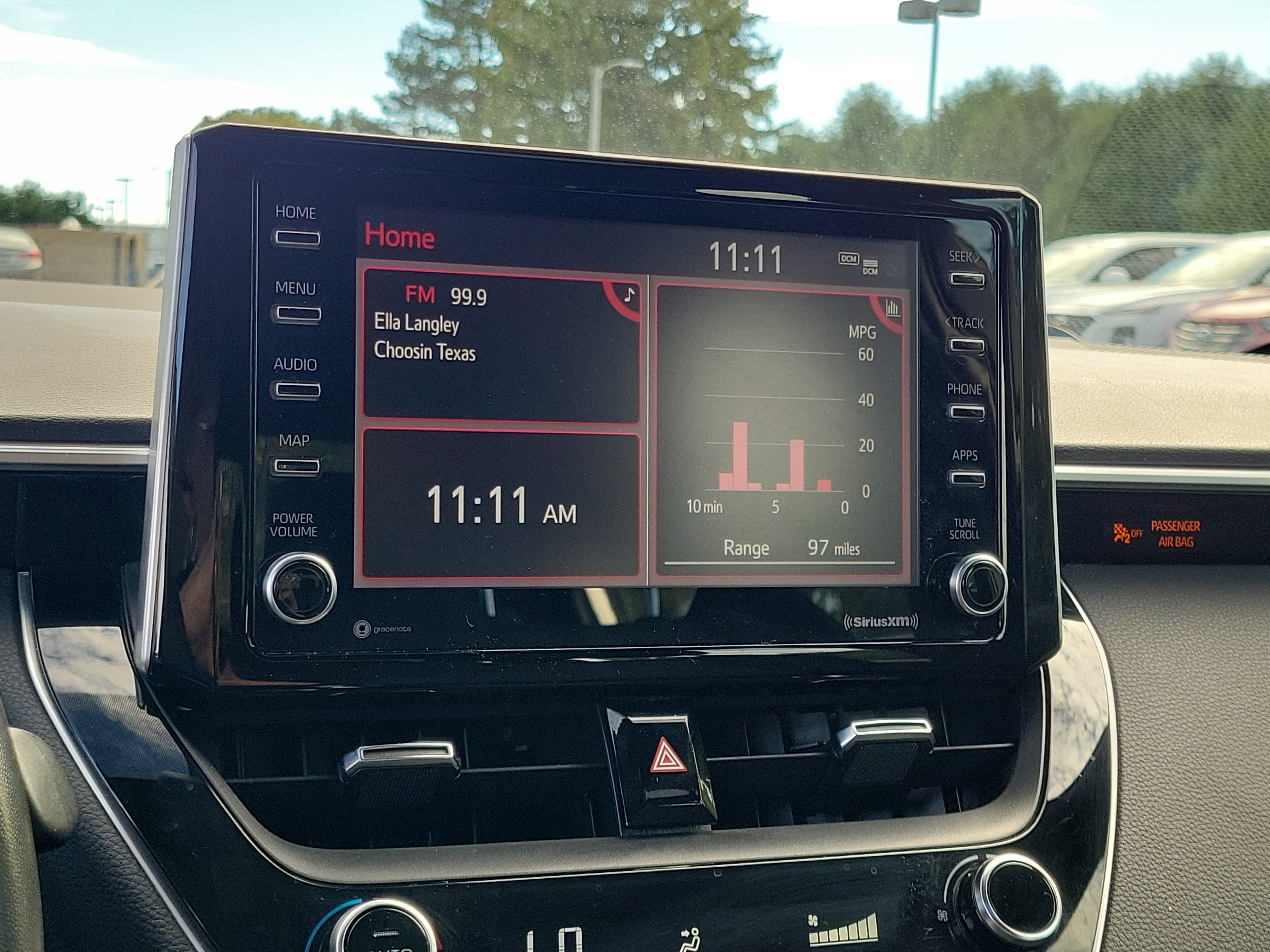 Used 2021 Toyota Corolla SE w/ SE Premium Package FWD image 26