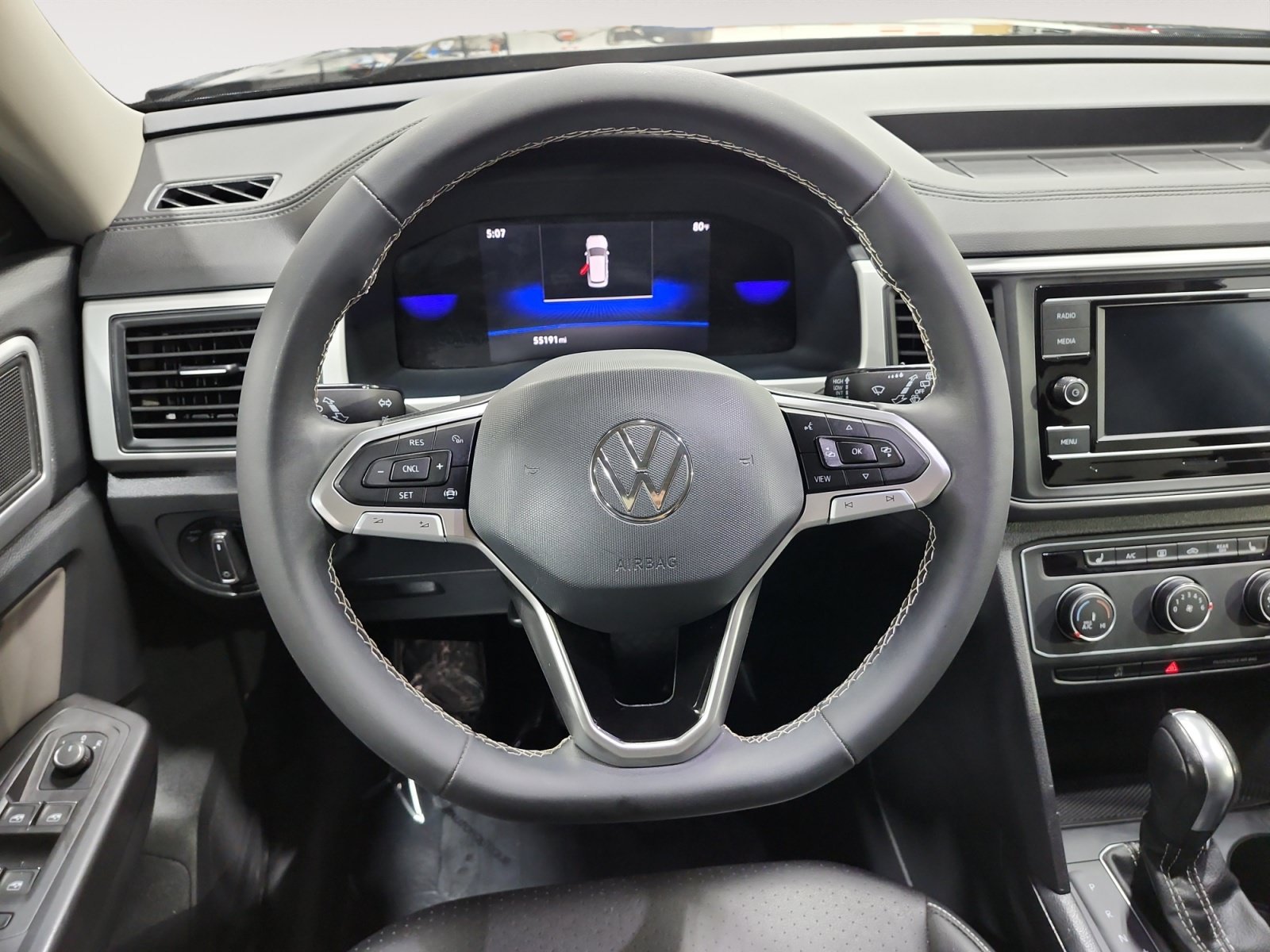 Used 2023 Volkswagen Atlas SE AWD/4WD image 12