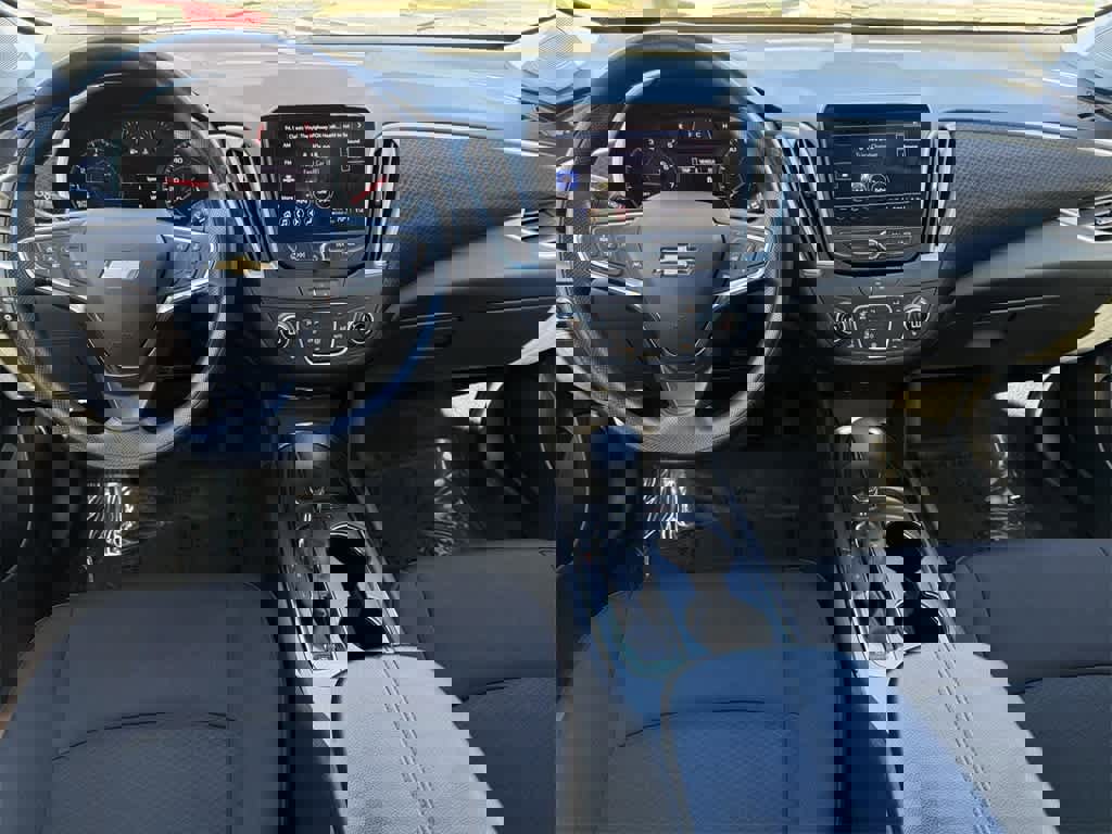 Used 2024 Chevrolet Malibu LT image 11