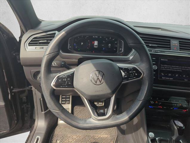 Used 2022 Volkswagen Tiguan SEL R-Line AWD/4WD image 18