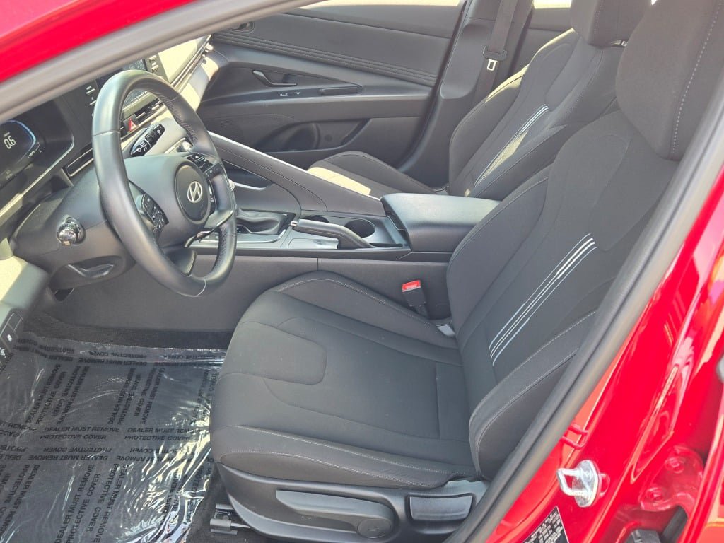Used 2025 Hyundai Elantra Sport w/ Cargo Package FWD image 20