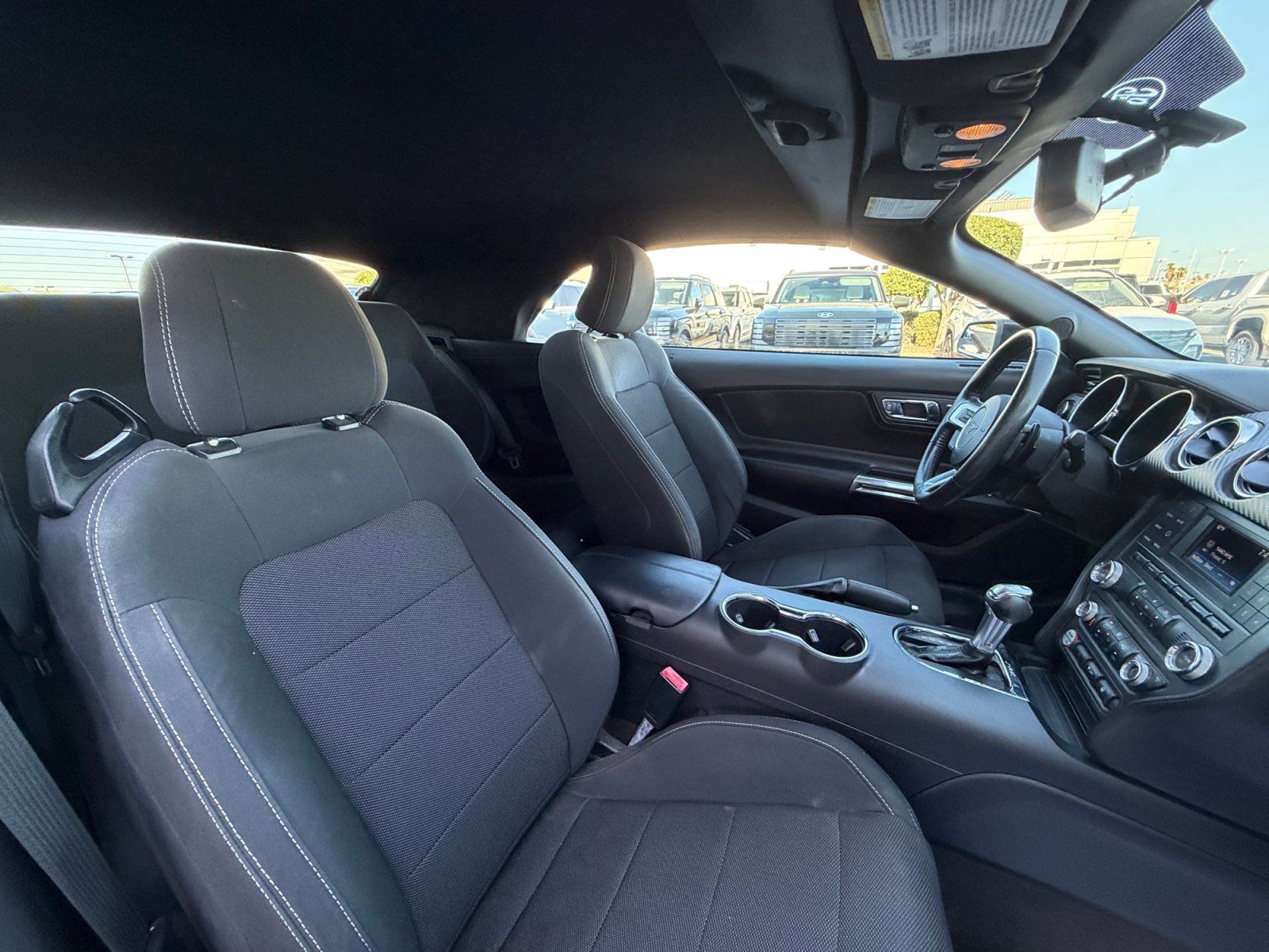 Used 2017 Ford Mustang Convertible RWD image 19