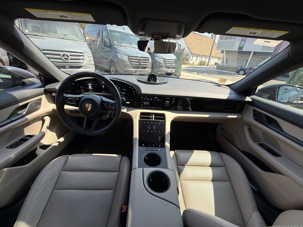 Used 2022 Porsche Taycan 4S image 16