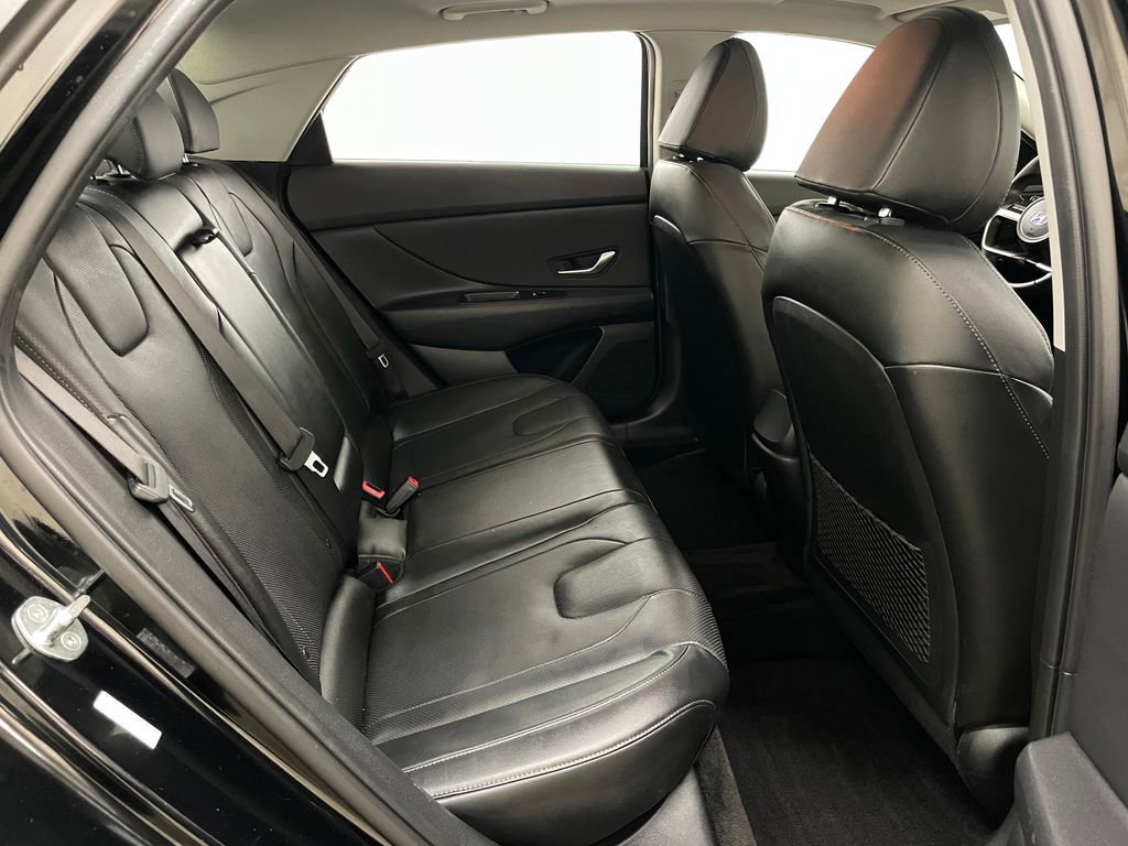 Used 2023 Hyundai Elantra Limited w/ Preferred Accessory Package FWD image 41