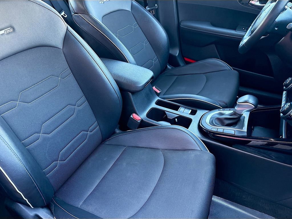Used 2023 Kia Forte GT-Line w/ GT-Line Premium Package image 28