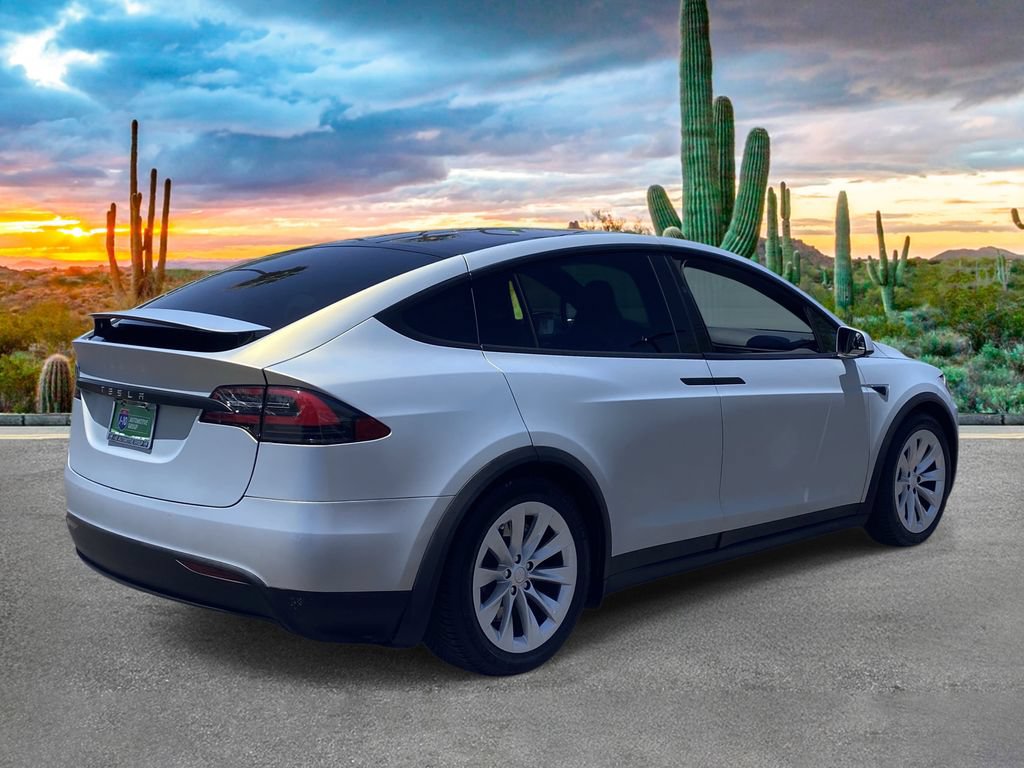Used 2016 Tesla Model X 90D AWD/4WD image 3