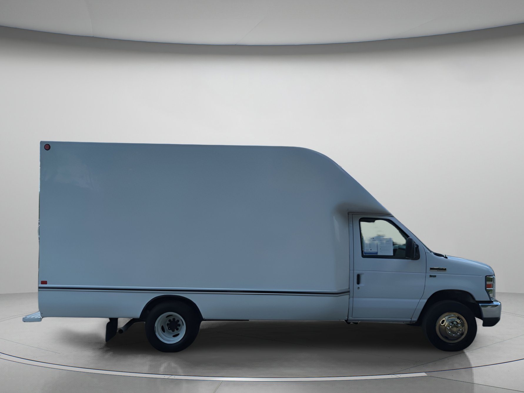 Used 2019 Ford E-350 and Econoline 350 Super Duty RWD image 39