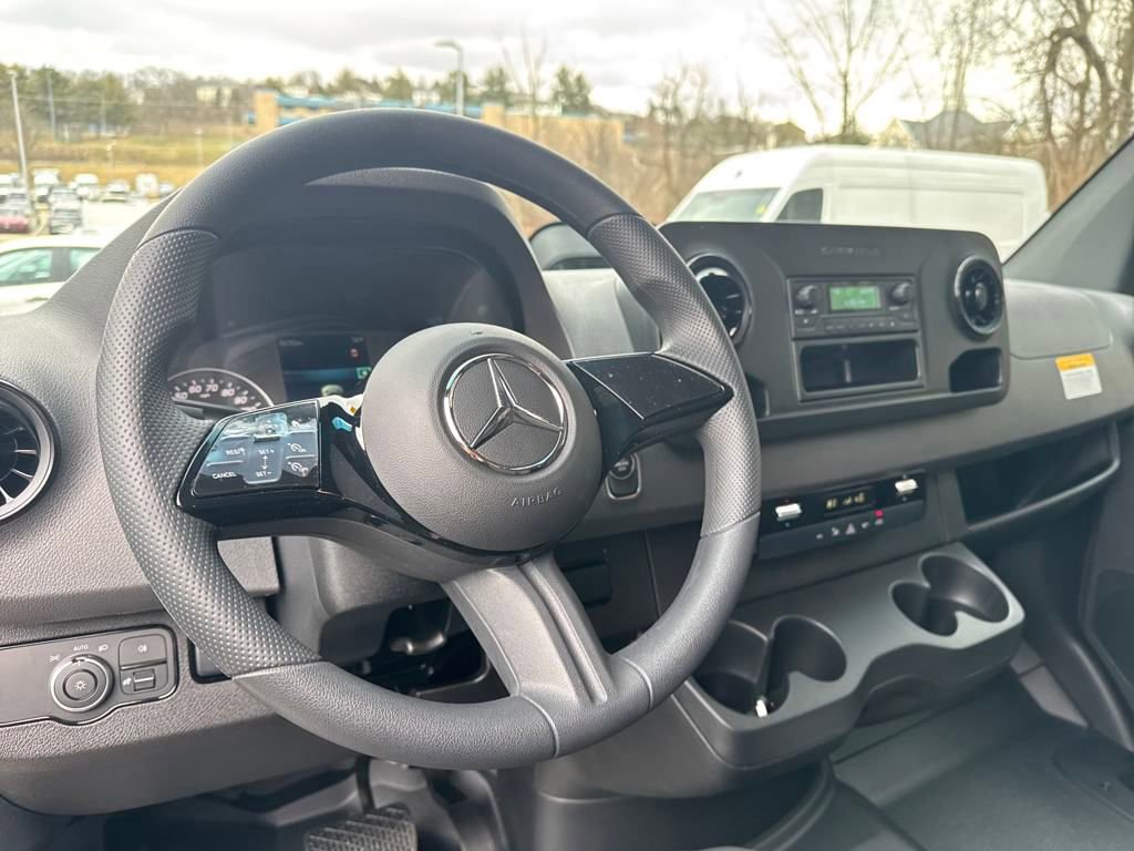 New 2025 Mercedes-Benz Sprinter 2500 image 13