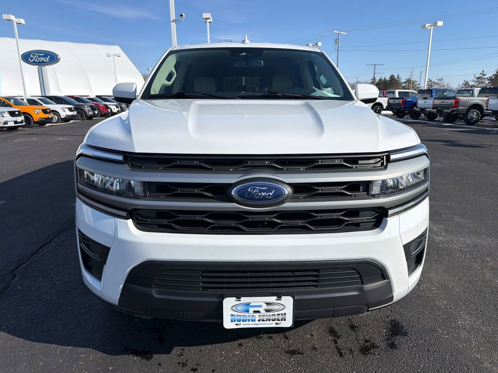 Used 2024 Ford Expedition Max XLT AWD/4WD image 8