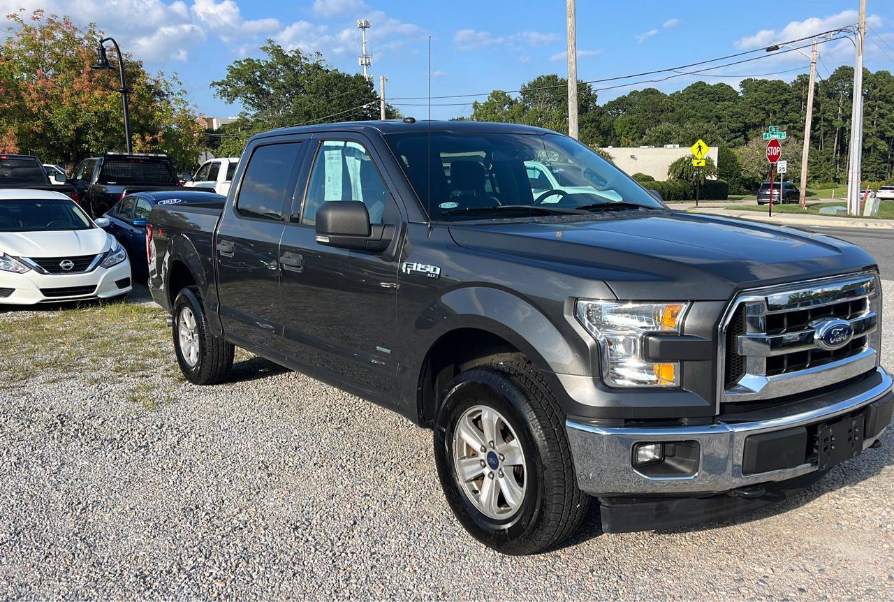 Used 2017 Ford F150 XLT w/ Equipment Group 301A Mid AWD/4WD image 4