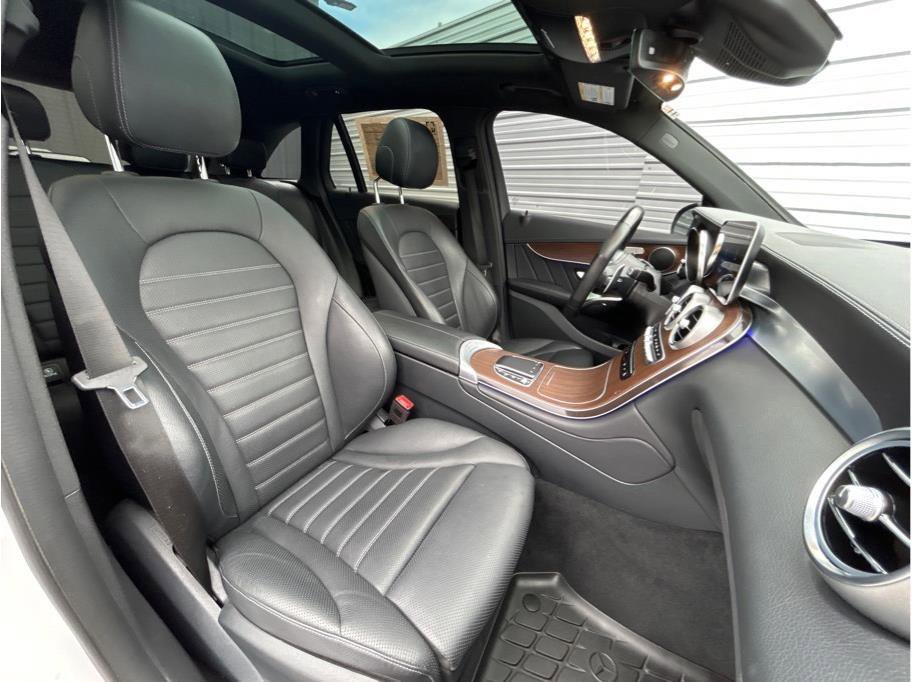 Used 2022 Mercedes-Benz GLC 43 AMG 4MATIC image 20