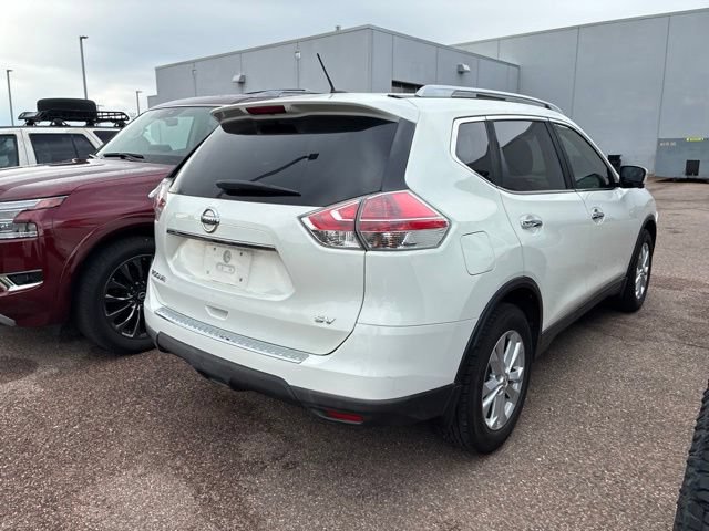Used 2016 Nissan Rogue SV w/ SV Premium Package FWD image 4