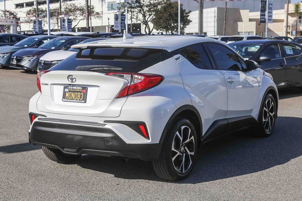 Used 2021 Toyota C-HR XLE FWD image 8