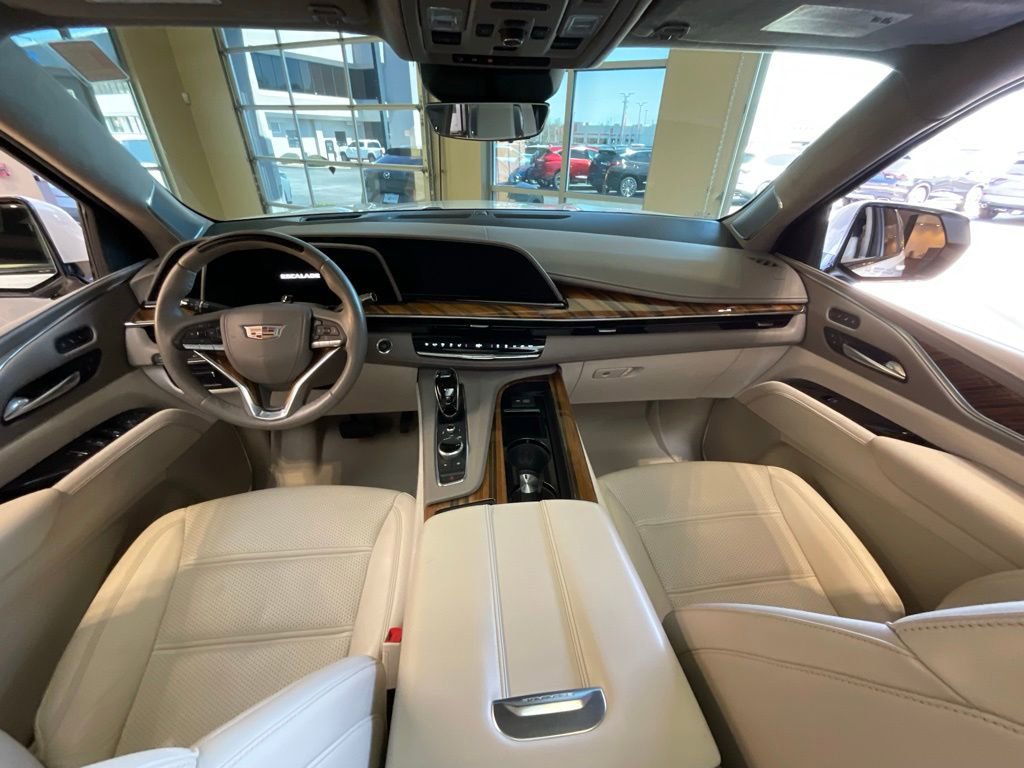 Used 2021 Cadillac Escalade Sport Platinum image 9