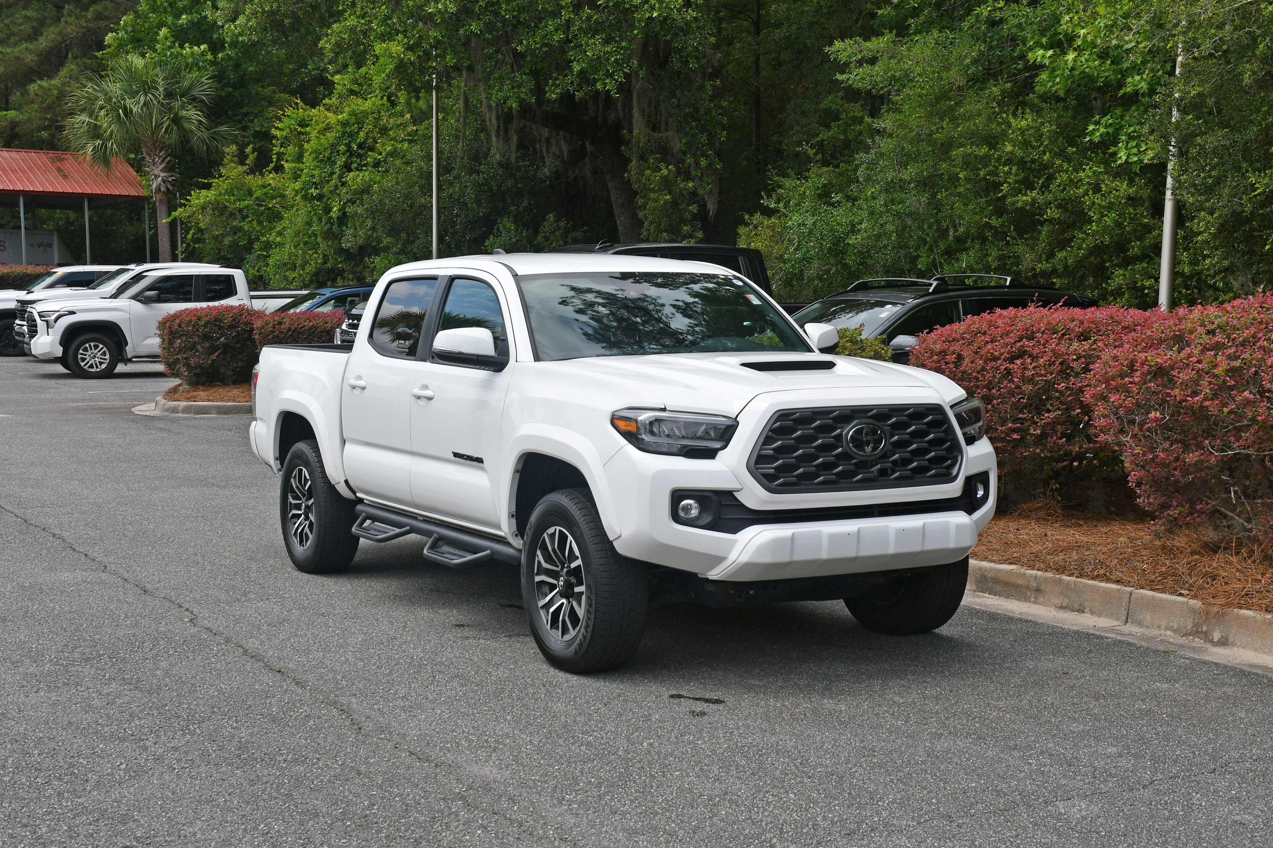 Certified 2023 Toyota Tacoma TRD Sport w/ Technology Package AWD/4WD image 6