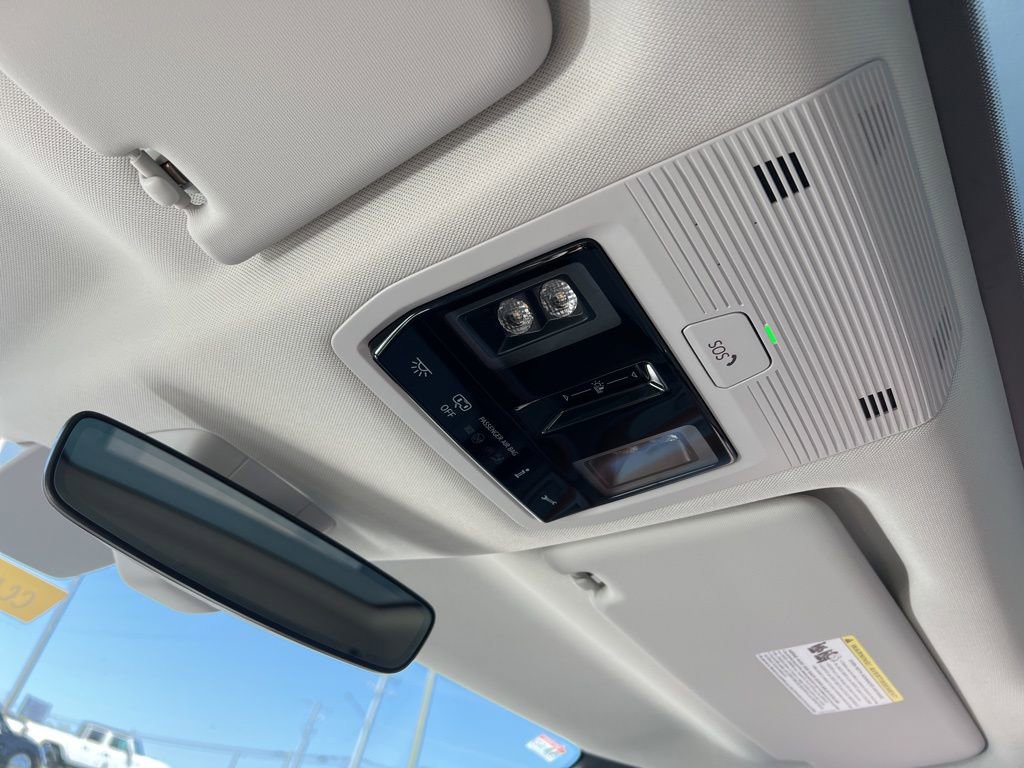 New 2025 Volkswagen ID. Buzz 1st Edition image 22