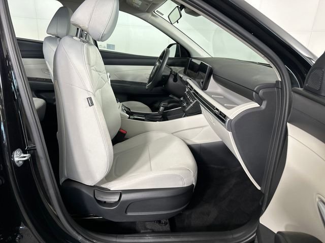 Used 2025 Hyundai Tucson SE AWD/4WD image 28