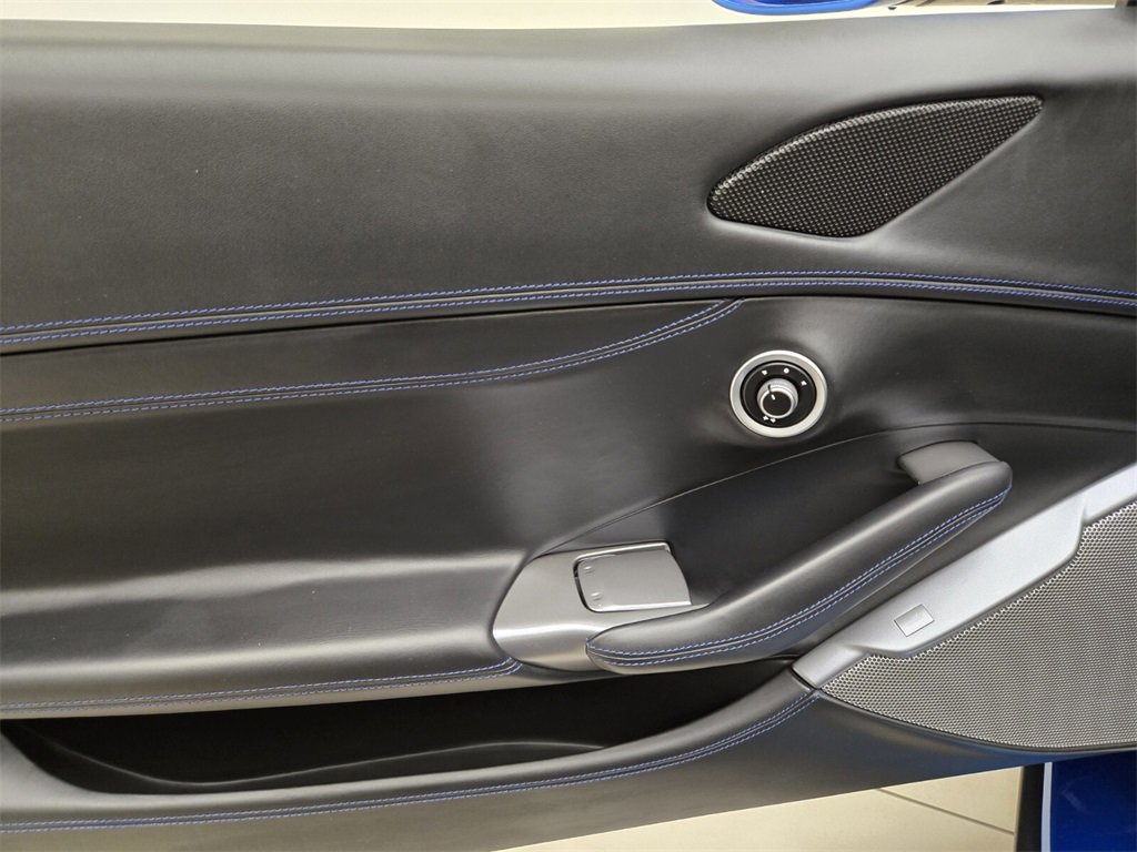 Used 2019 Ferrari Portofino image 30