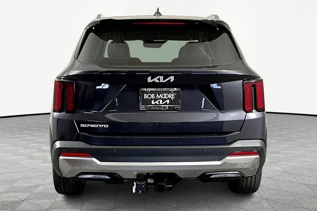 Certified 2026 Kia Sorento EX w/ EX Premium Package FWD image 5