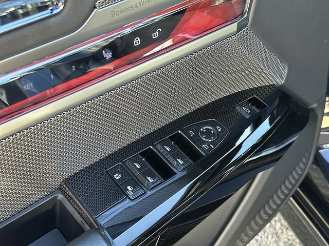 Used 2024 BMW 740i image 23